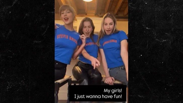 Nicole Kidman Shares a Video of Taylor Swift and HAIM Singing 'Girls Just Wanna Have Fun' - Yahoo