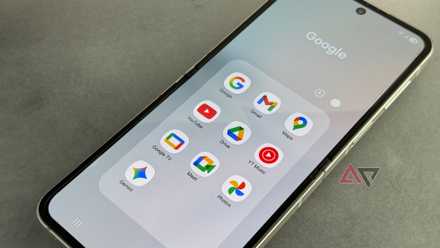Google folder open on the Samsung Galaxy Z Flip 7 FE