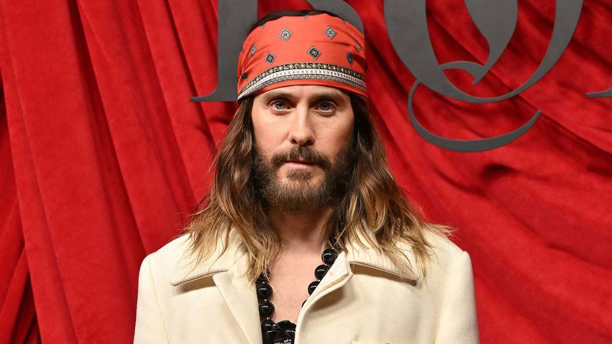 Jared Leto wearing a bandanna on the red carpet