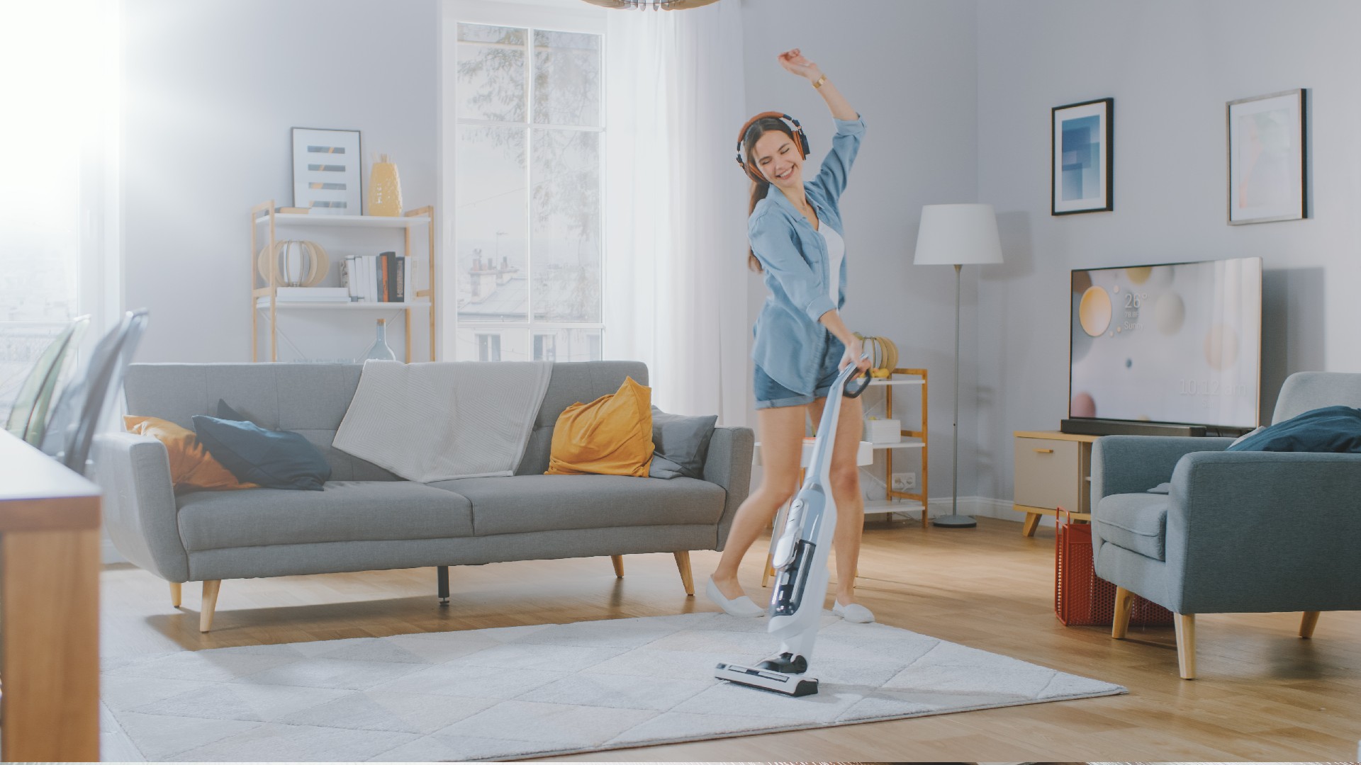 Vacuum dance