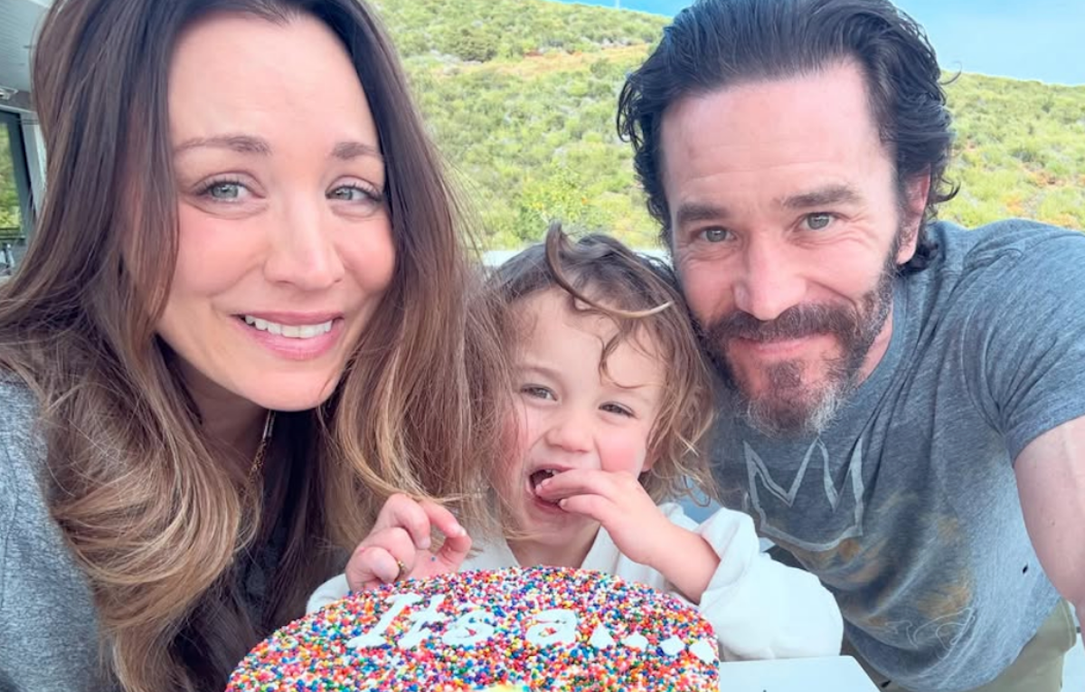 Kaley Cuoco & Fiancé Tom Pelphrey Expecting Baby Girl No. 2! - Just Jared - Celebrity News and Gossip
