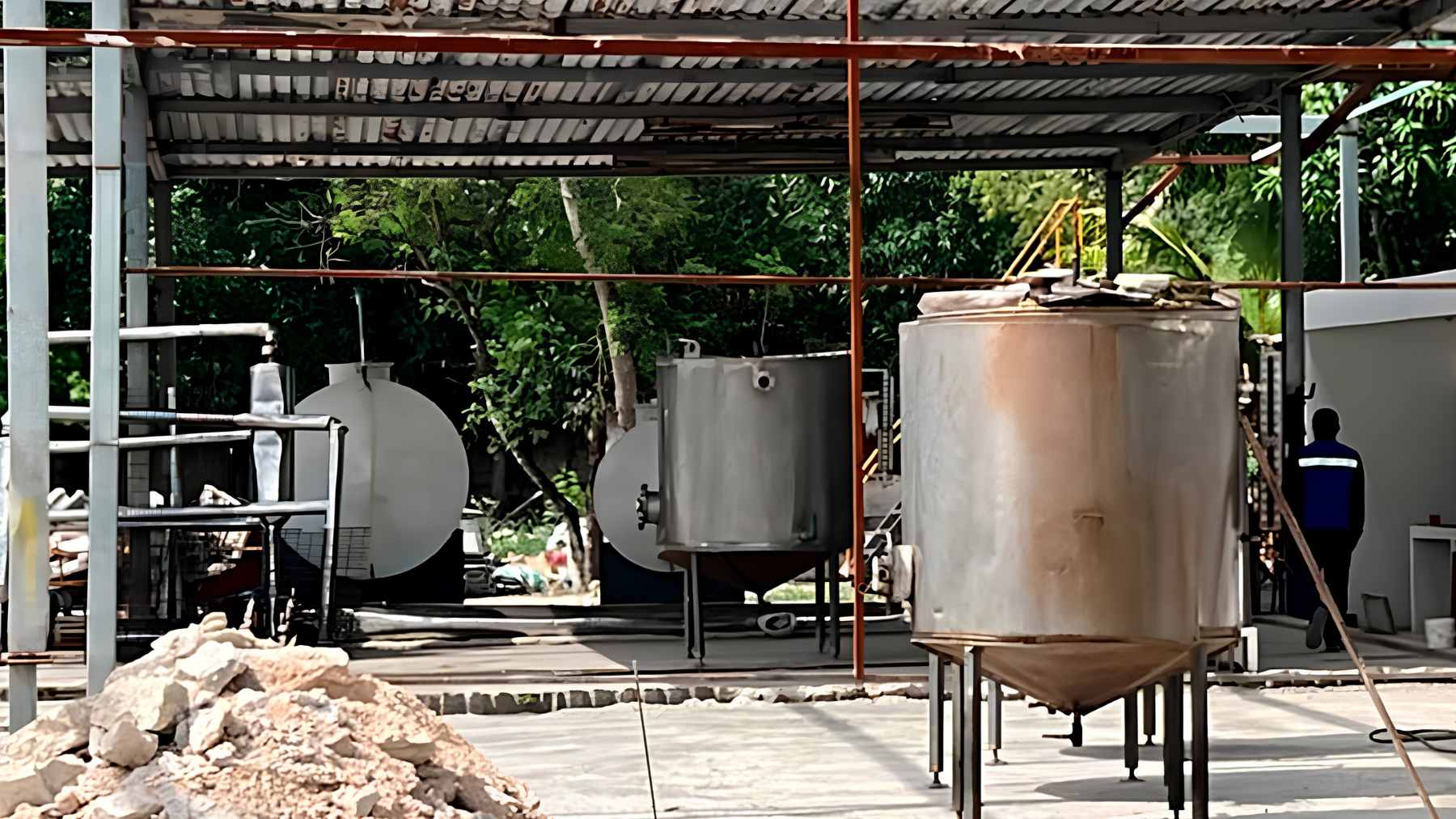 A Petgas processing facility in Mexico, demonstrating the machinery used for the pyrolysis of non-recyclable plastic waste into fuel.