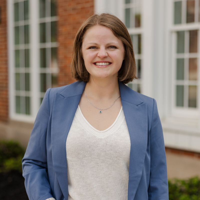 headshot of female physical therapist
