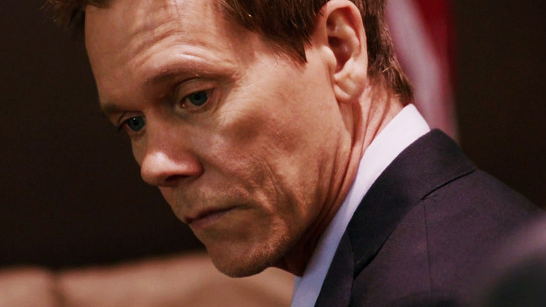 Ryan Hardy (Kevin Bacon) looks downcast in The Following
