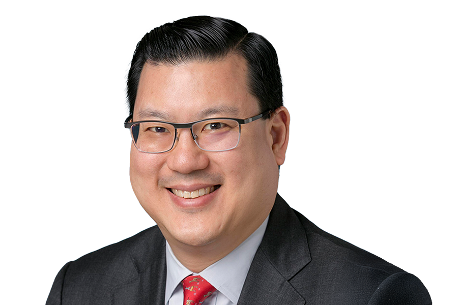 headshot of Victor Chao