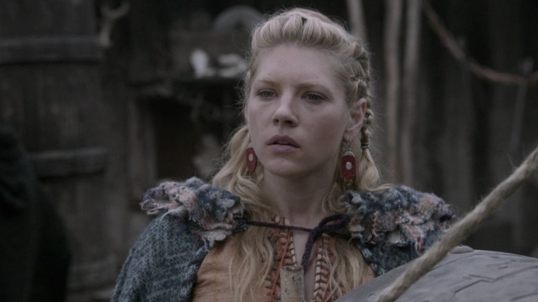 Lagertha staring intently on Vikings S2E1