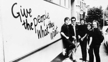 The Kinks: Give The People What They Want album review