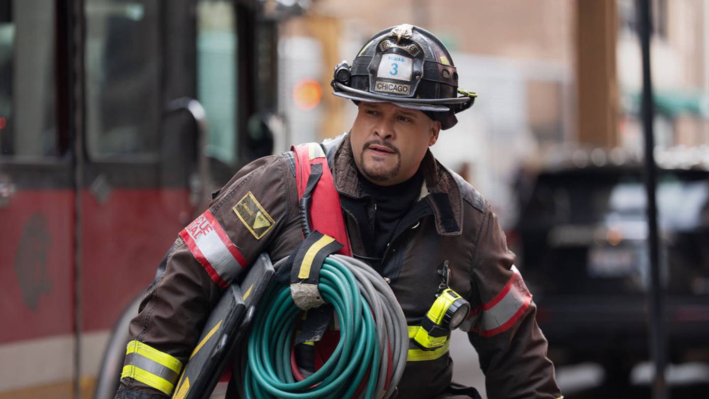 CHICAGO FIRE -- "Firehouse 66" Episode 1416 -- Pictured: Joe Minoso as Cruz