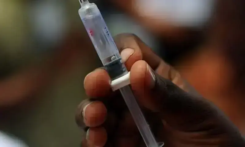 73 children tested positive for HIV in Larkana Anti­ret­roviral Treatment Centre in June - Pakistan