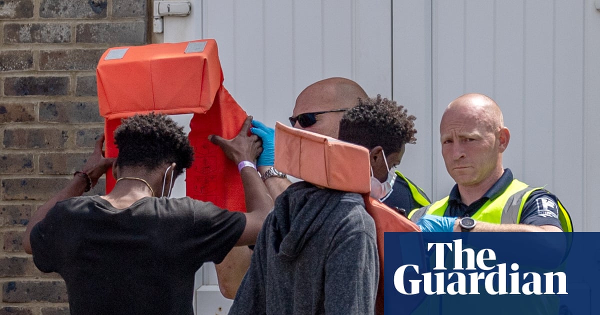 AI tool will lead to more child refugees being treated as adults, charity warns | Global development