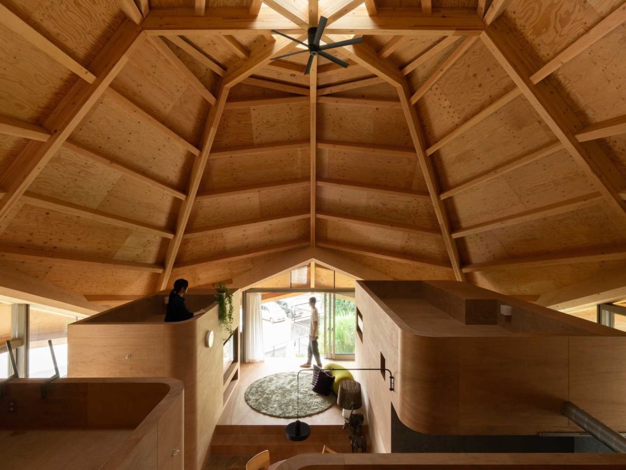A Spiderweb-Shaped Home in Japan Has No Fixed Rooms and Adapts as the Family Grows