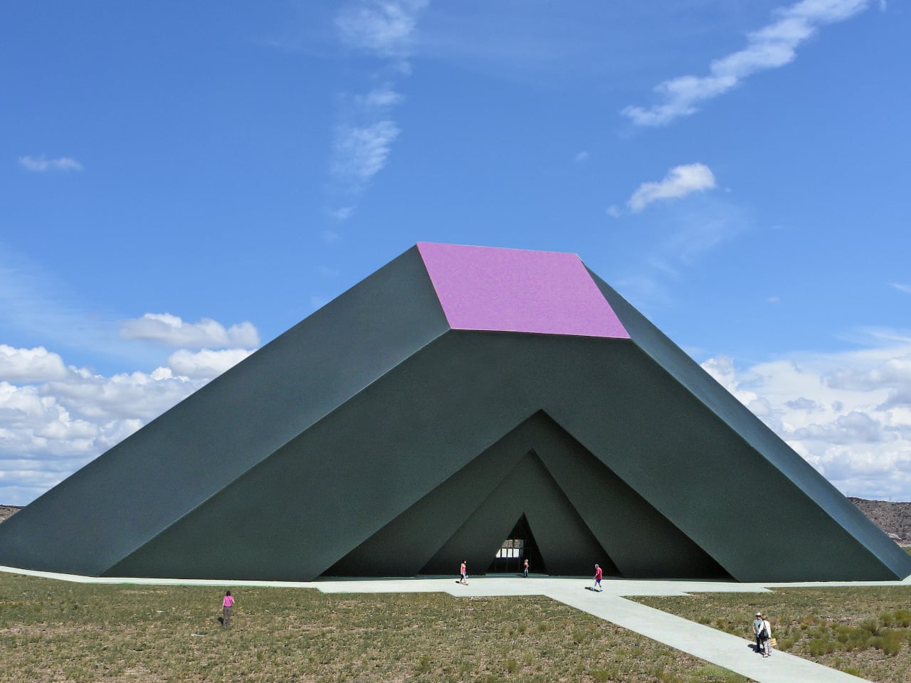 Get Ready for the Pavilion That Was Designed by the Sun Itself