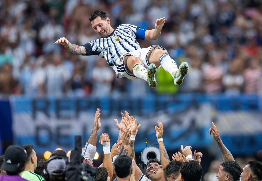 Lionel Messi #10 of Argentina is thrown in the air by teammates after the 3-2 victory during the FIFA World Cup 2026 Round of 16 match between Argentina and Egypt at Atlanta Stadium on July 07, 2026 in Atlanta, Georgia.