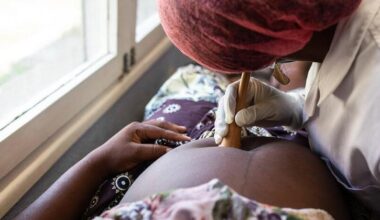 Restoring dignity: Senegalese surgeon and Burundian foundation win reproductive health awards