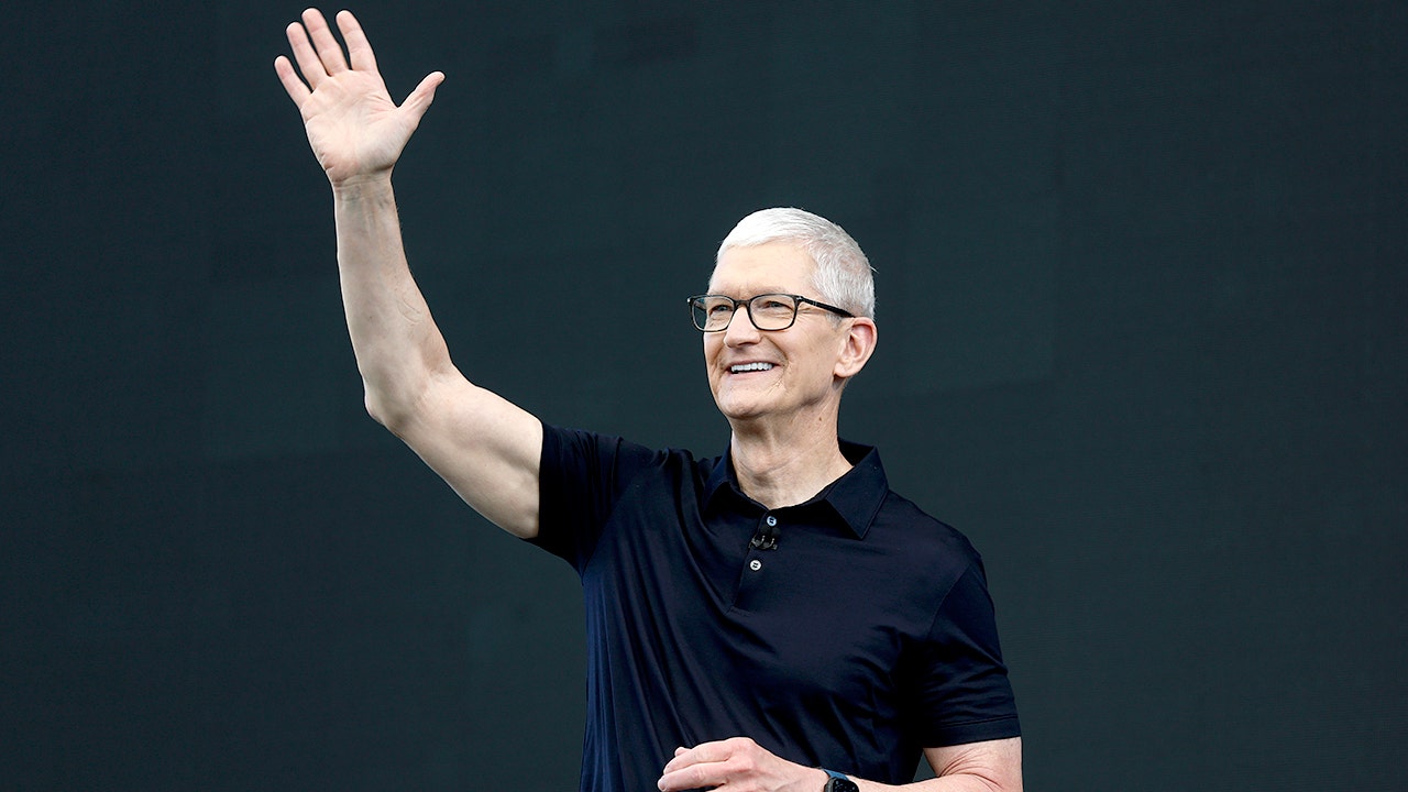 Apple reports fiscal third-quarter earnings