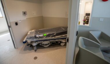 'Blanket' forced treatment of involuntary psychiatric patients unconstitutional, B.C. court rules