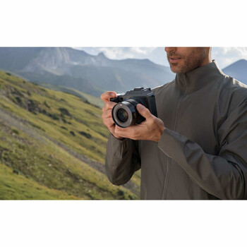 Can Medium Format Become Mainstream?