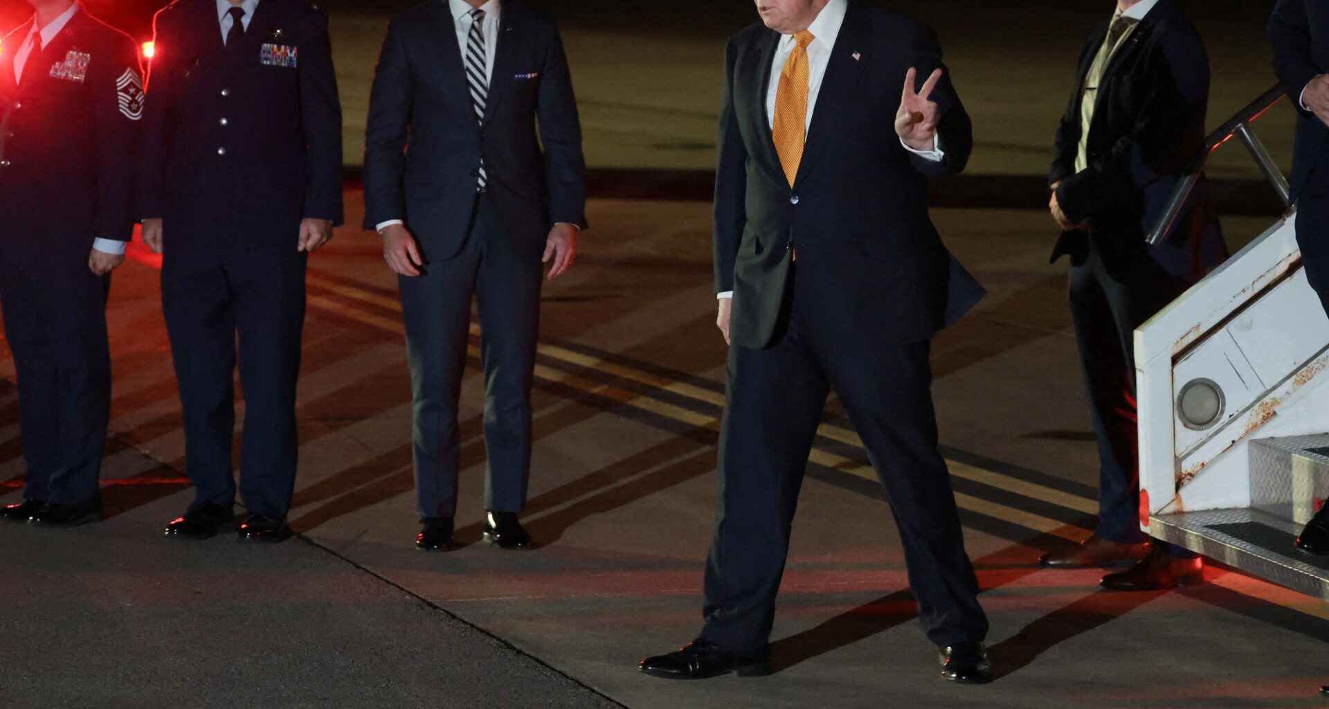 US conducts new wave of strikes on Iran as ceasefire falters | US-Israel war on Iran News