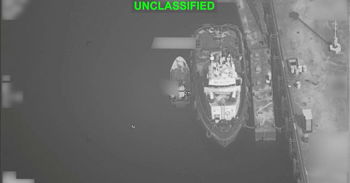 Houthis fire on Saudi oil sites; no US strike on Iran for first time in two weeks