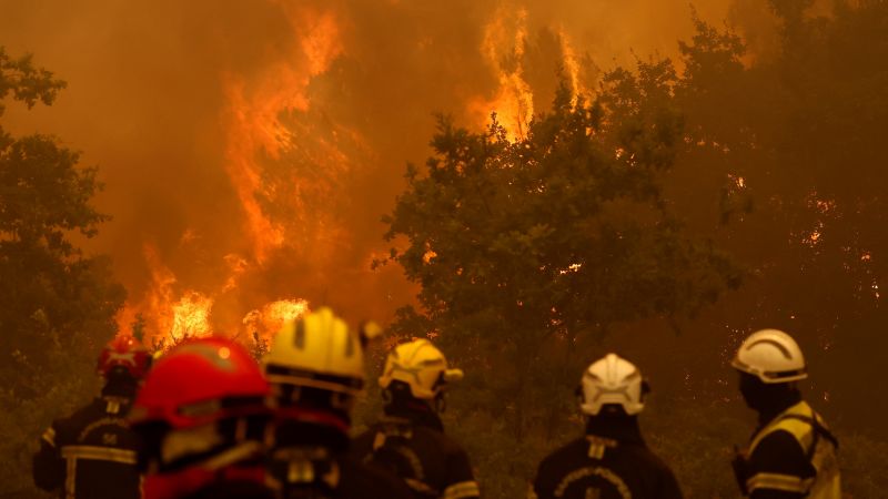 Live updates: Spain and France wildfires; thousands evacuated as firefighters battle to control flames