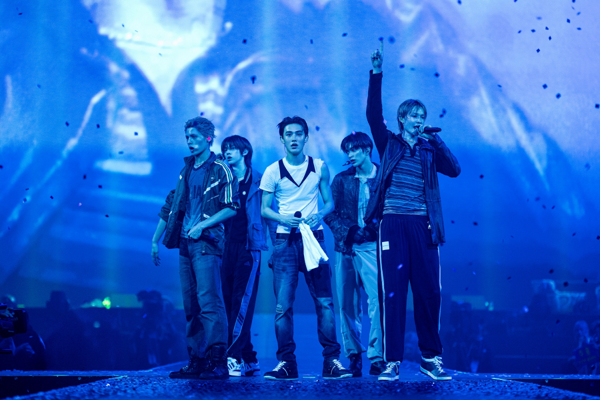 "Only BTS and CORTIS": The meaning behind the record-breaking milestone as GREENGREEN tops 3 million copies "Only BTS and CORTIS": The meaning behind the record-breaking milestone as GREENGREEN tops 3 million copies
