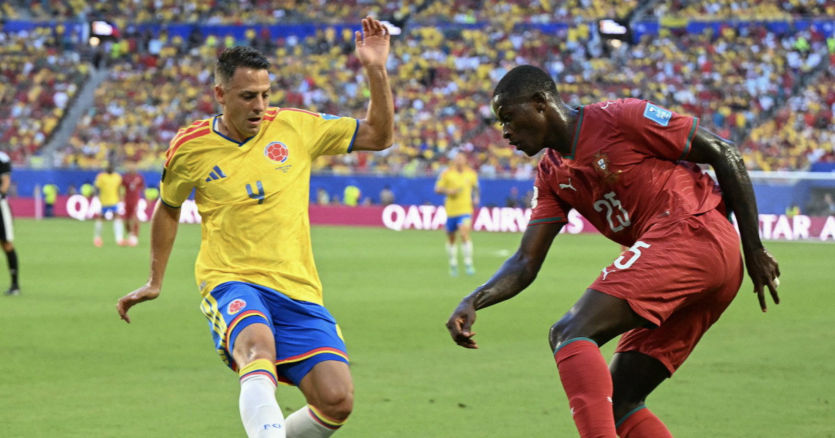 Jhon Arias scores and Colombia beats Ghana 1-0 to reach World Cup round of 16