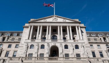 Bond markets rally after interest rate decision - The Times