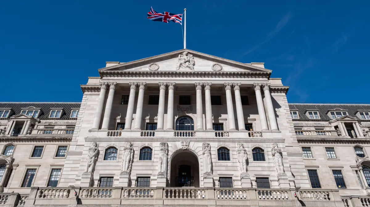 Bond markets rally after interest rate decision - The Times