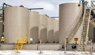 omcs set up infrastructure facilities like oil storages with capacity of 0 58 million tons for petrol and 0 88 million tons for high speed diesel at various depots by the end of fy21 photo file