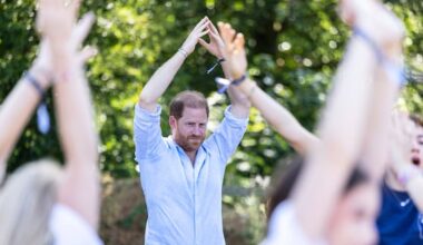 Harry reunites with King Charles as rift with William persists – Deseret News