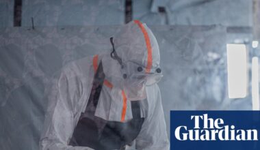 Health worker monitored for Ebola in London hospital after working in DRC | Ebola