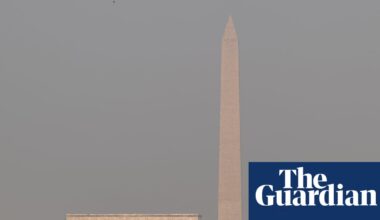 Air quality warnings remain in place across US as wildfire smoke continues to swathe country | Wildfires
