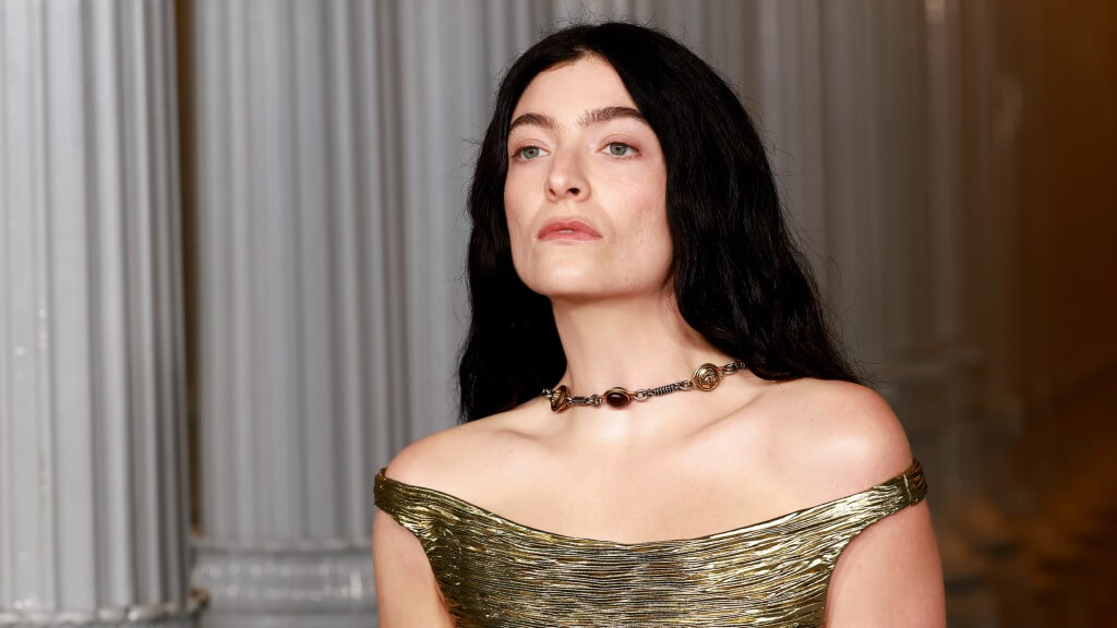 Lorde scolds Spotify over its new AI “About the Song” feature