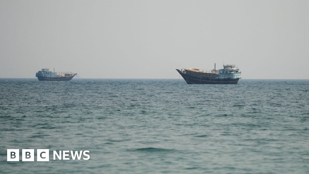 US launches new attacks on Iran, killing one person, state media reports - BBC