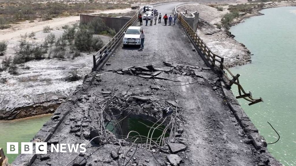 US strikes hit Iran for seventh consecutive night - BBC