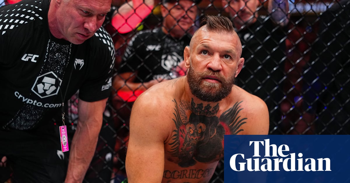 Conor McGregor’s long-awaited UFC return ends after 69 seconds with knee injury | Conor McGregor