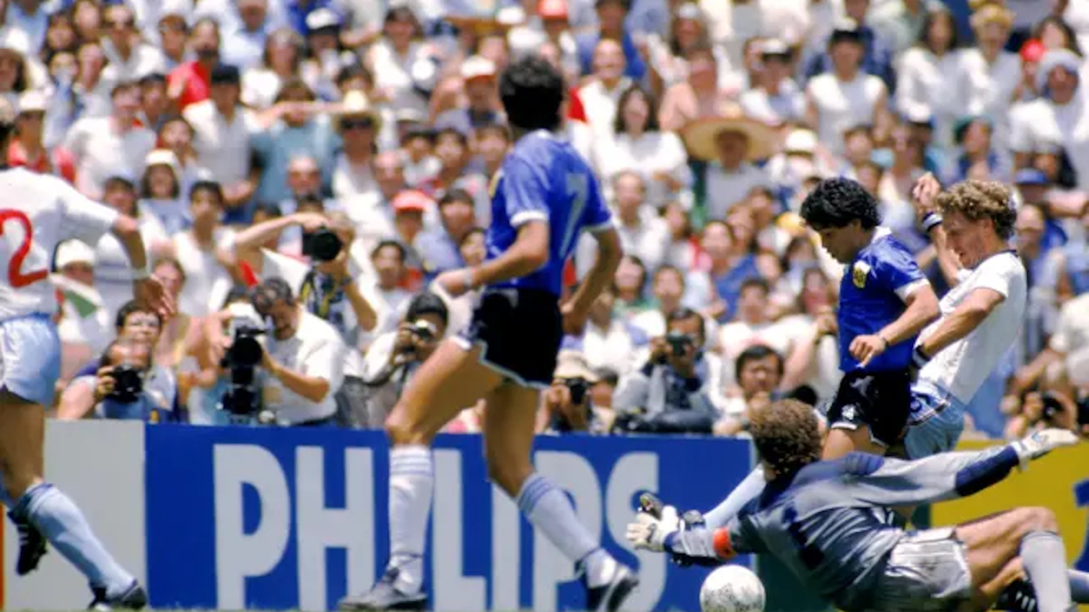 Argentina heats up the semi-final against England with special chants: "Whoever doesn't jump is English..."