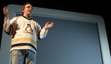 Linux Creator Has a Simple Message for AI Holdouts: Fork Off