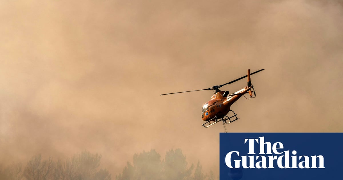 Race to control wildfires in southern France – in pictures | France