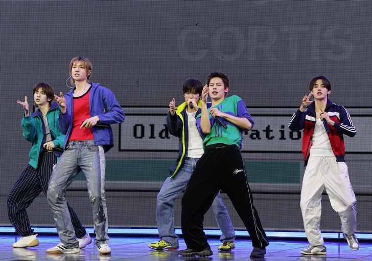 CORTIS performs “Young Creator Crew,” a track from its second EP, “GREENGREEN,” during a press showcase at Yes24 Live Hall in Gwangjin District, Seoul, April 20. Yonhap