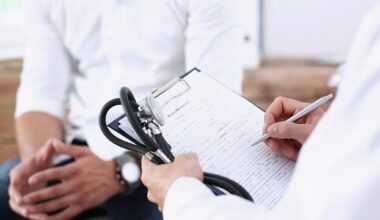 One million Israelis waited over a month for specialist care, survey shows