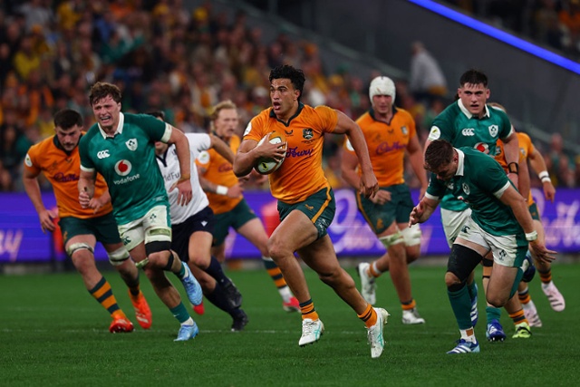 Heartbreak for the Wallabies as Ireland scrape home in Sydney