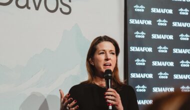 Amazon’s rising carbon footprint ‘not a one-year story,’ CSO says