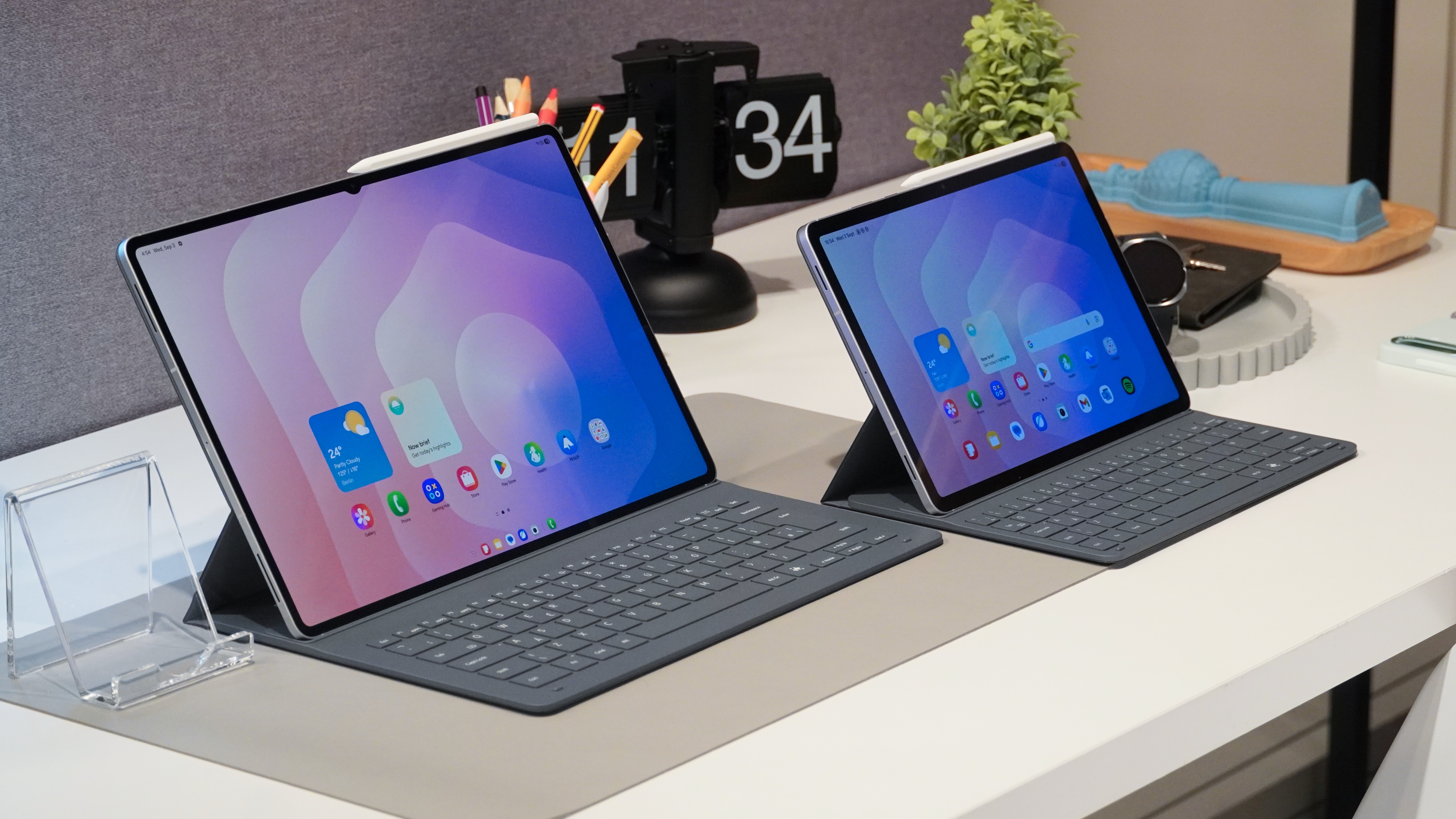 The Samsung Galaxy Tab S11 and S11 Ultra.
