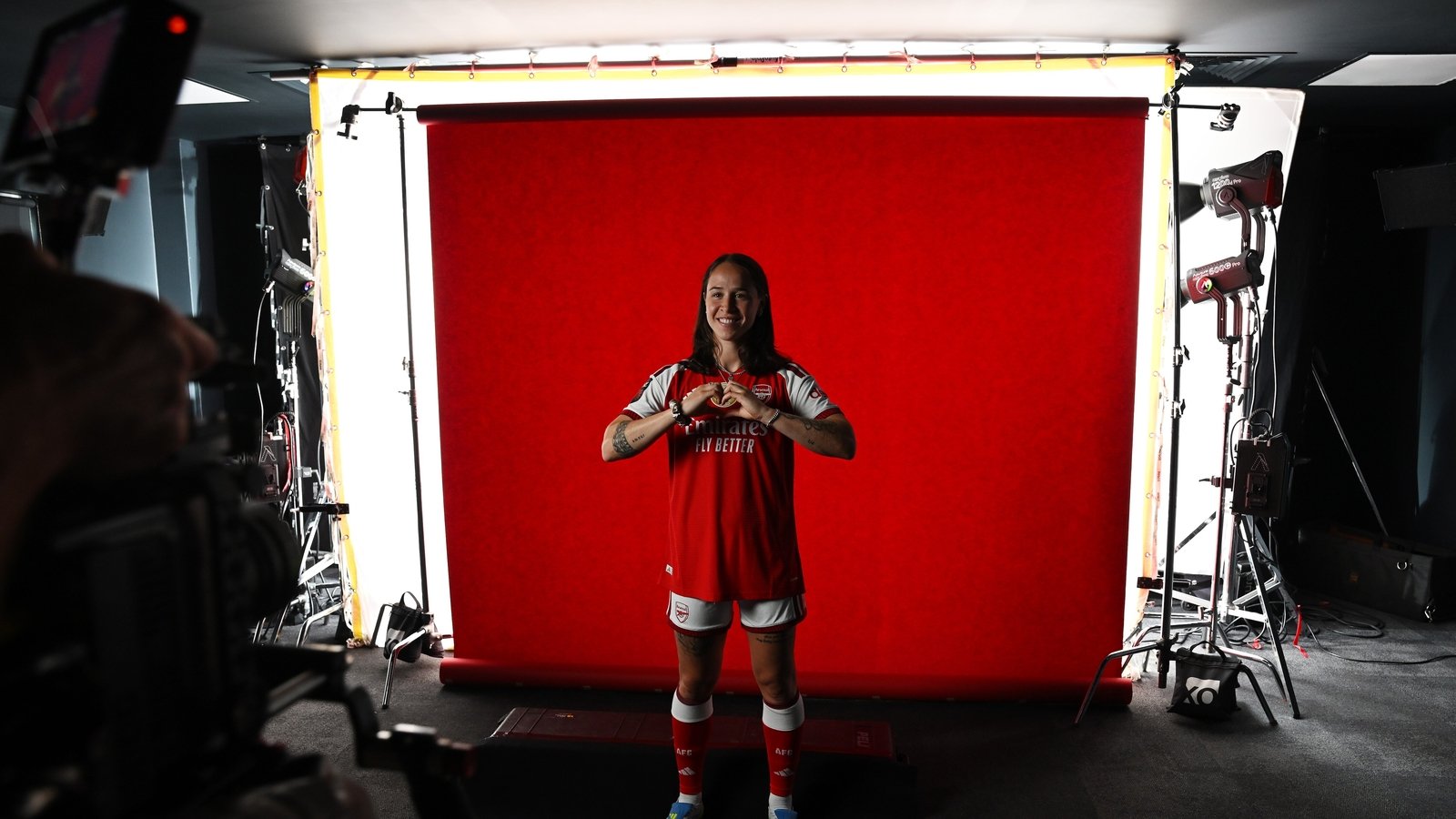 Behind the scenes of Reuteler’s first day | Video | News
