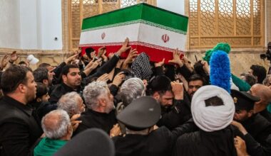 Trump and Iranian leader trade threats as mediators try to save crumbling deal