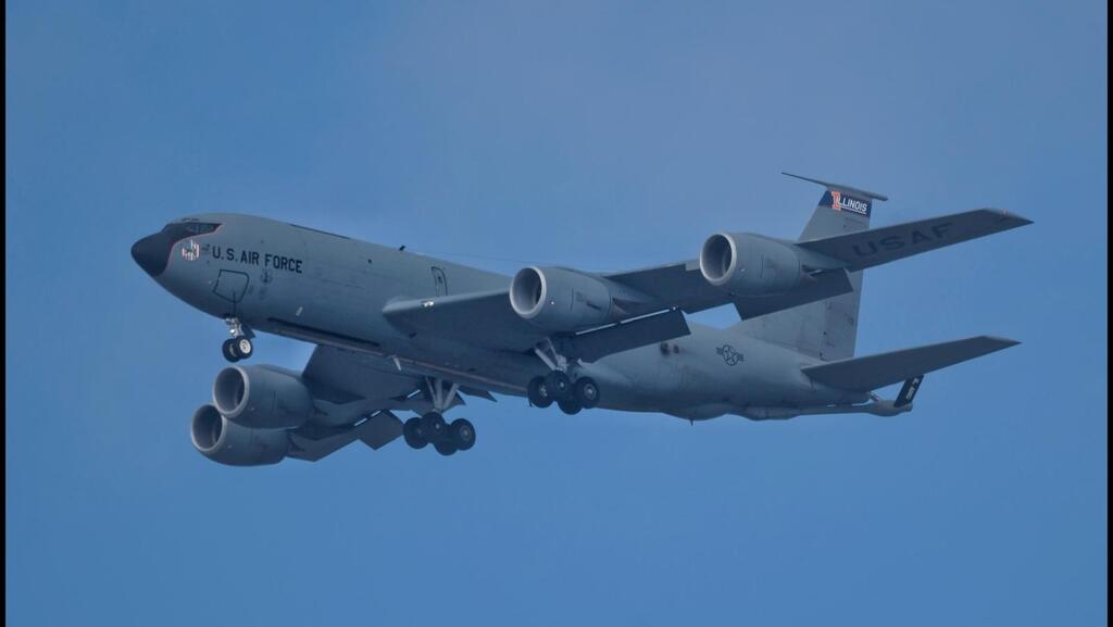 American refueling aircraft preparing to land at Ben Gurion Airport (Photo: Danny Sadeh) מטוס תדלוק אמריקני לקראת נחיתה בנתב"ג