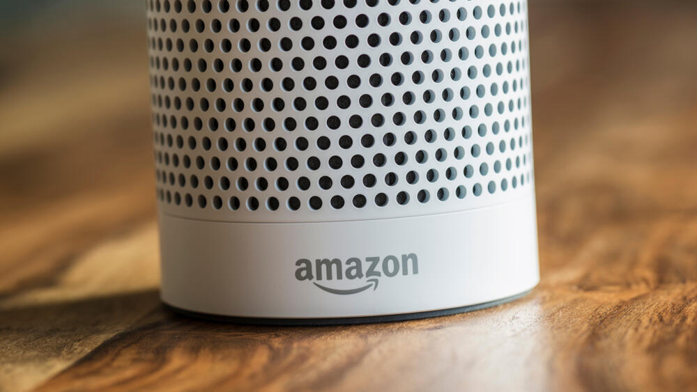 Amazon smart speaker (Photo: Shutterstock) רמקול חכם של חברת אמזון