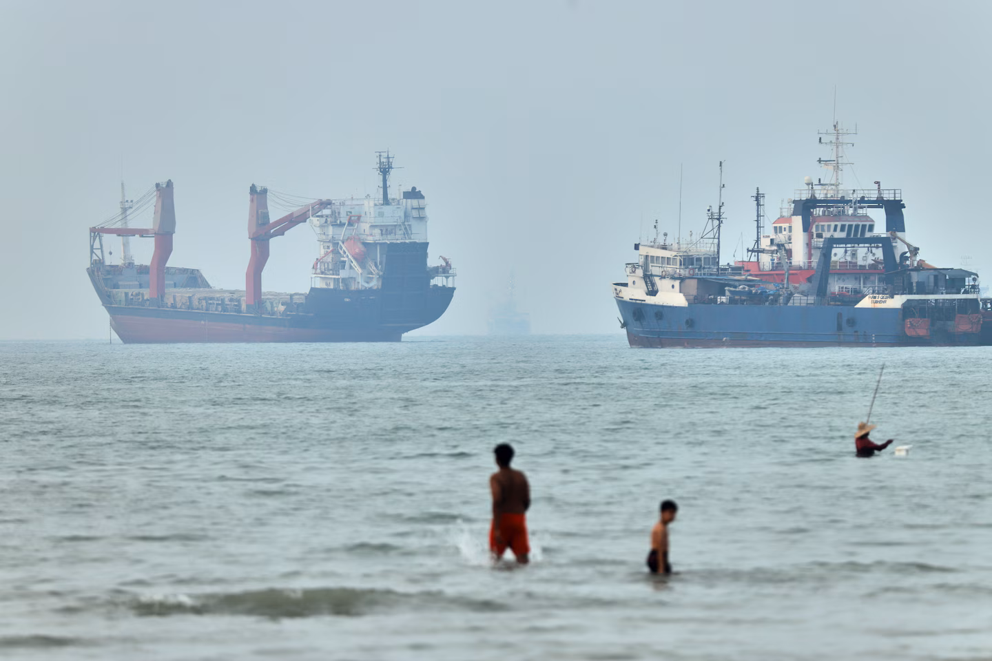 Iran launches attacks on Gulf states amid heaviest U.S. strikes in months - The Washington Post