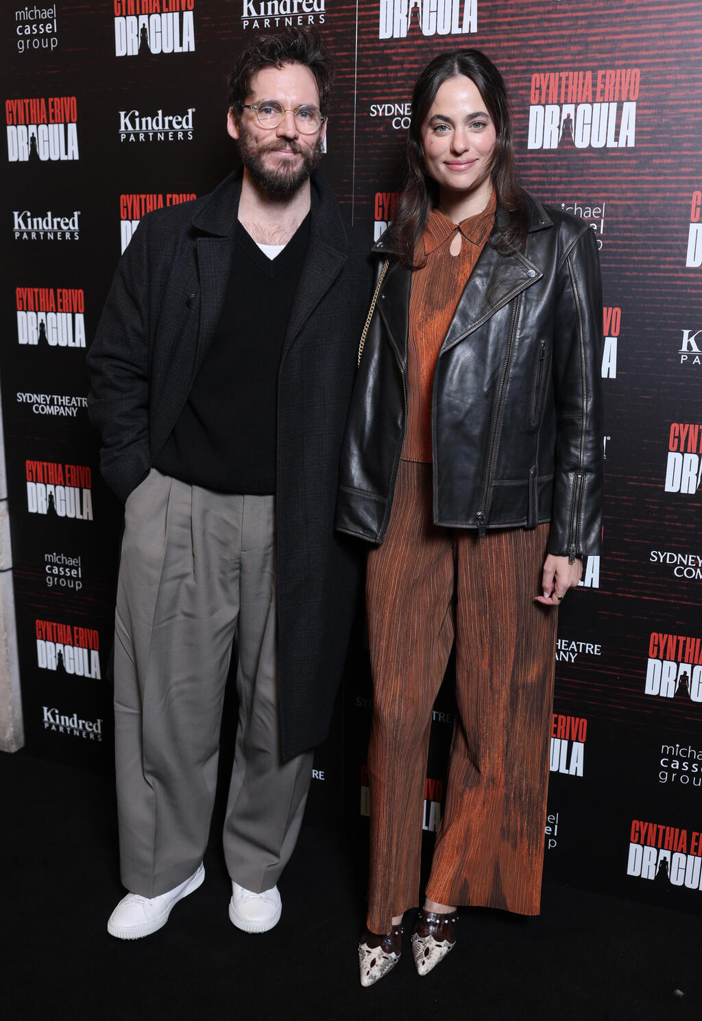 Zuzovsky with her partner, Sam Claflin, who knows already a few words in Hebrew (Photo: GettyImages IL/Shane Anthony Sinclair) דר זוזובסקי עם בן זוגה, סם קלאפלין